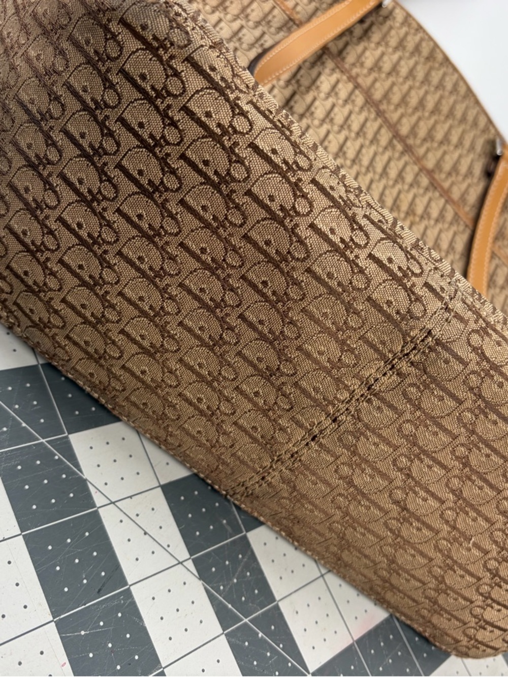 Vintage Christian Dior Totebag - Picture 5 of 10